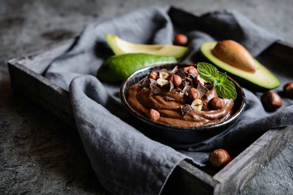 The best AVOCADO CHOCOLATE MOUSSE (vegan!)